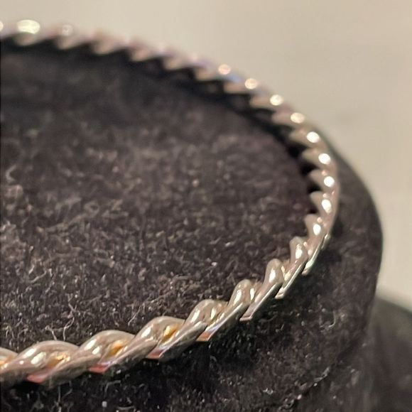 7.5” vintage Art Deco silver tone woven braided twist cable bangle bracelet - Picture 7 of 9